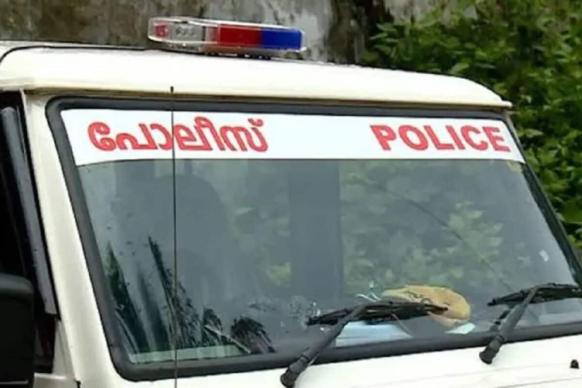പ്രായപൂർത്തിയാകാത്ത മകൻ വാഹനം ഓടിച്ചു; വാഹന ഉടമയായ അമ്മയ്ക്ക് കാൽ ലക്ഷത്തിലേറെ രൂപ പിഴ
