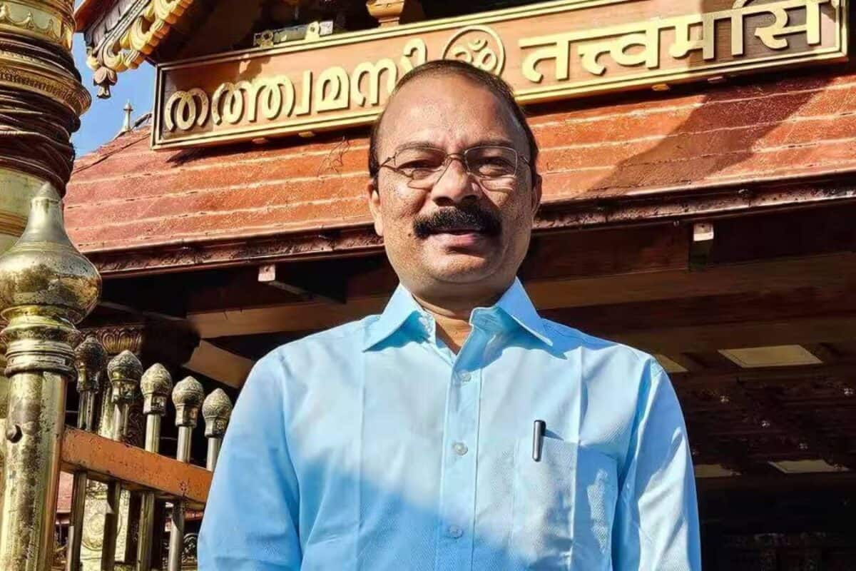ശബരിമല സ്വര്ണക്കൊള്ള കേസിൽ മുൻ ദേവസ്വം ബോർഡ് പ്രസിഡന്റ് പി എസ് പ്രശാന്ത് പ്രതി