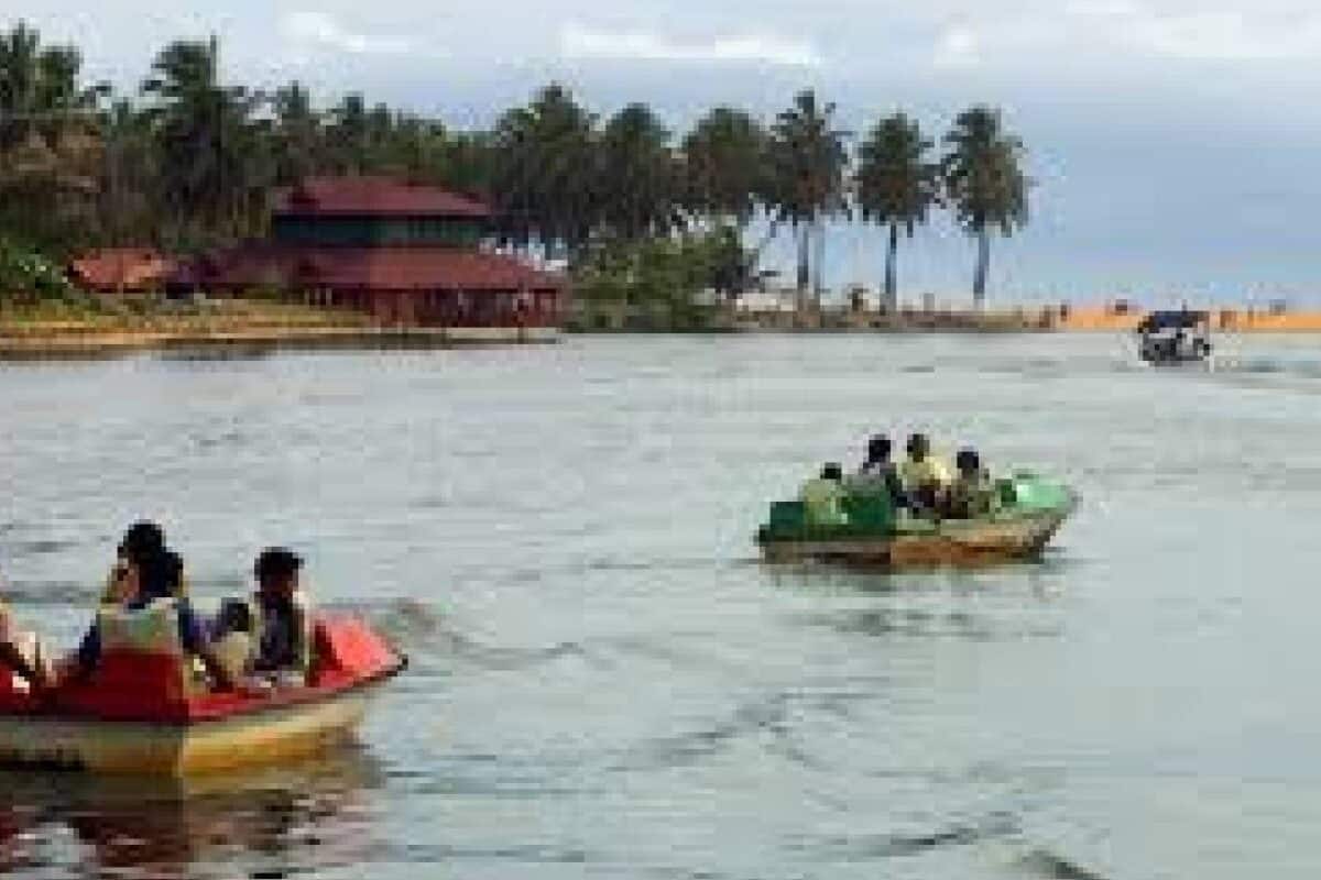ഇളംകാറ്റിൽ കായൽ ഭംഗി നുകർന്ന് പോകാം; വേളി - അഞ്ചുതെങ്ങ് റൂട്ടിൽ ബോട്ട് സർവീസ് ആരംഭിക്കുമെന്ന് സൂചന