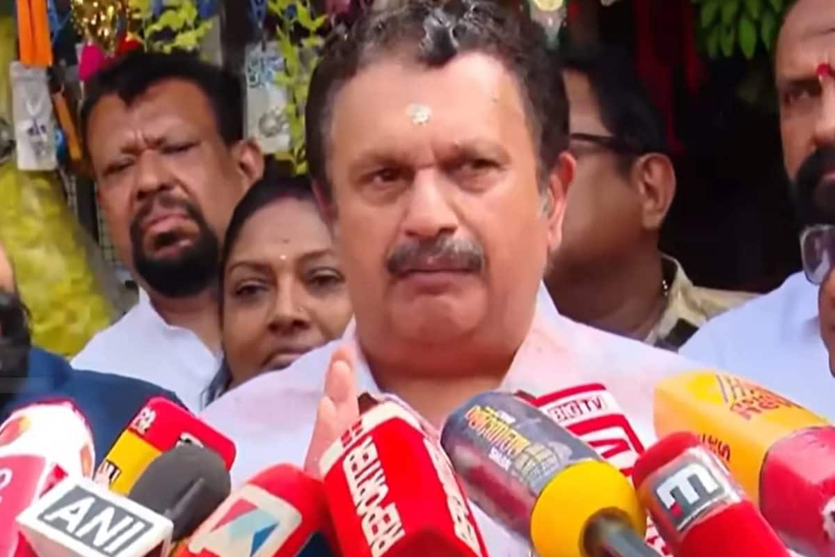 വിരുന്നുവിവാദം: 'ആരായാലും ഉച്ചഭക്ഷണം കഴിക്കും, പ്രതിപക്ഷത്തിന് വിഷയദാരിദ്ര്യം'; കെ മുരളീധരൻ