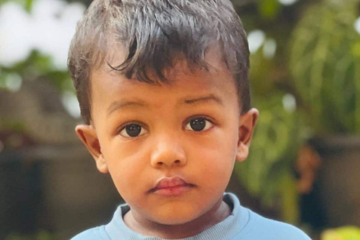ബേക്കറി പലഹാരത്തിലെ കടല തൊണ്ടയിൽ കുടുങ്ങി; മൂന്നു വയസുകാരൻ മരിച്ചു