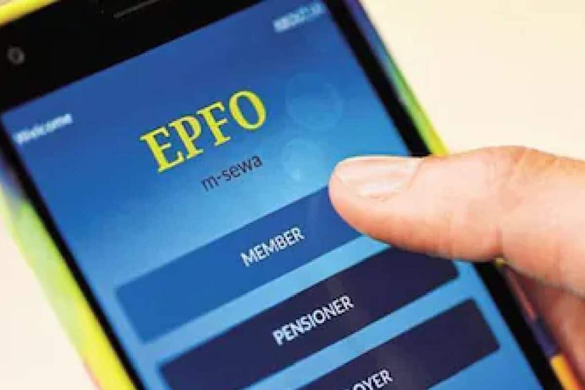ഇപിഎഫ്ഒ നിയമം മാറി; പ്രതിമാസ പിഎഫ് കിഴിവ് 1,800 രൂപയായി പരിമിതപ്പെടുത്തി: അധിക തുക ഇനി സ്വമേധയാ നൽകാം