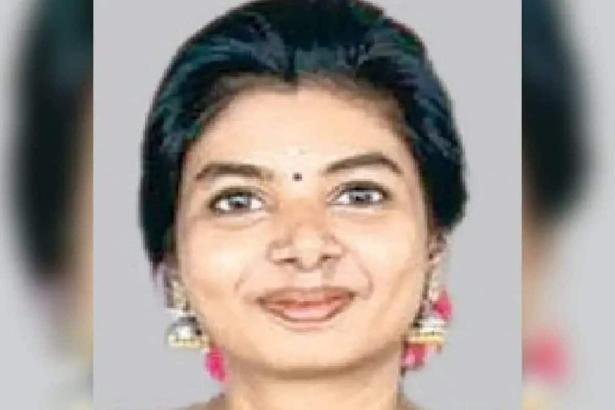 അബുദാബിയിലെത്തി പ്രതിശ്രുത വരനെ കണ്ട യുവതി പിറ്റേന്ന് ആലപ്പുഴയിൽ മരിച്ച നിലയിൽ