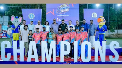 ആഷസ് കൊട്ടാരക്കര ചാമ്പ്യന്മാർ ആഷസ് കൊട്ടാരക്കര ചാമ്പ്യന്മാർ