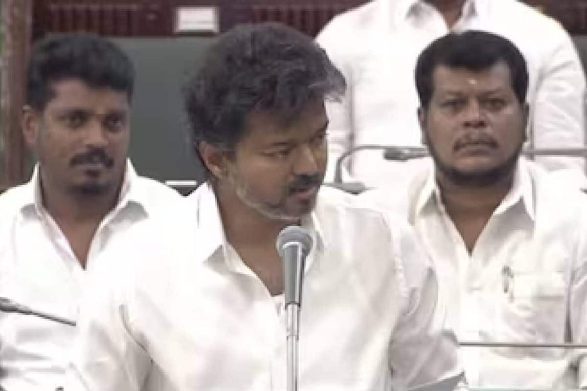 'തമിഴ് ഉയിർ ': ഔദ്യോഗിക ചടങ്ങുകളിൽ സംസ്ഥാന ഗാനം തുടക്കത്തിലാകണമെന്ന് വിജയ് സർക്കാർ; പ്രമേയം പാസാക്കി