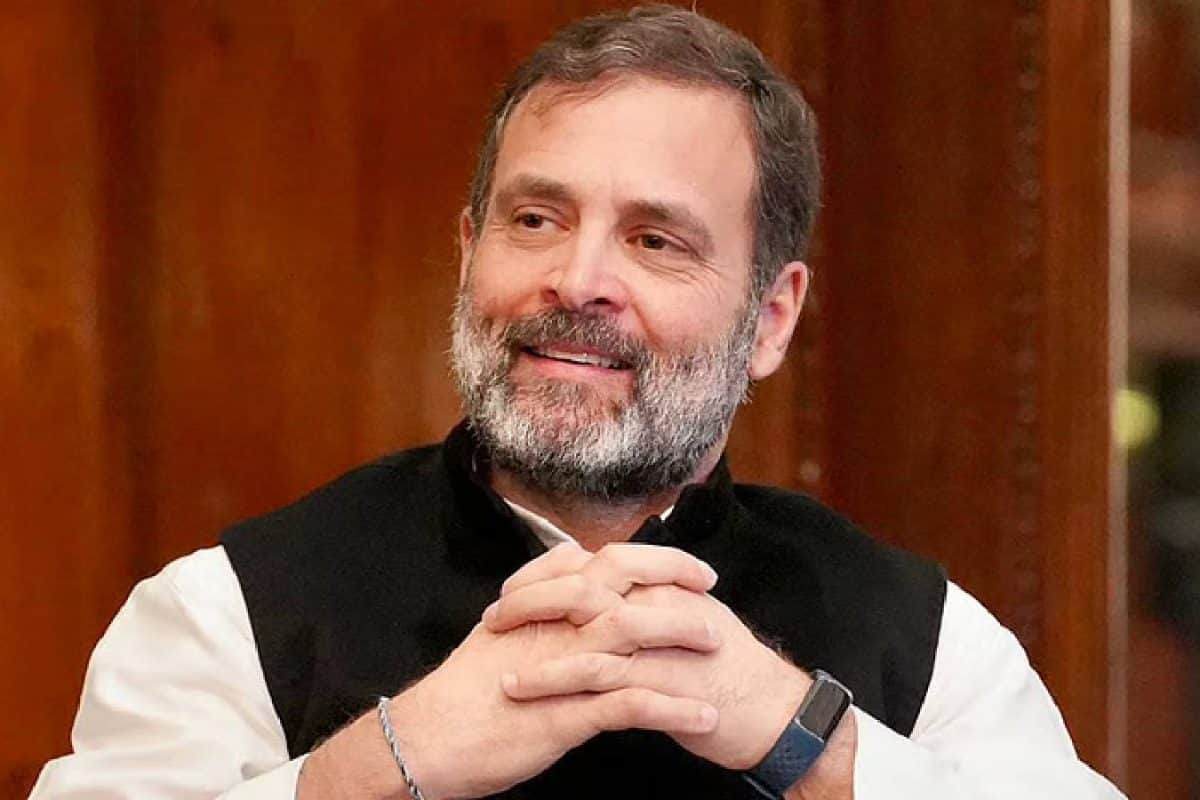 രാഹുൽഗാന്ധി സവർക്കറെ അപകീർത്തിപ്പെടുത്തിയെന്ന കേസിൽ കക്ഷിചേരാൻ ശ്രമിച്ച ഗവേഷകന് 20000 രൂപ പിഴ