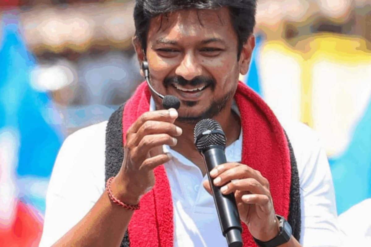 'എന്താണ് അദ്ദേഹത്തിന്റെ പേര്? വൾഗർ-നിധിയോ?' തൃഷയ്ക്കെതിരായ പരാമർശത്തിൽ ഉദയനിധി സ്റ്റാലിന്റെ അറസ്റ്റിനെ പിന്തുണച്ച് ടിവികെ