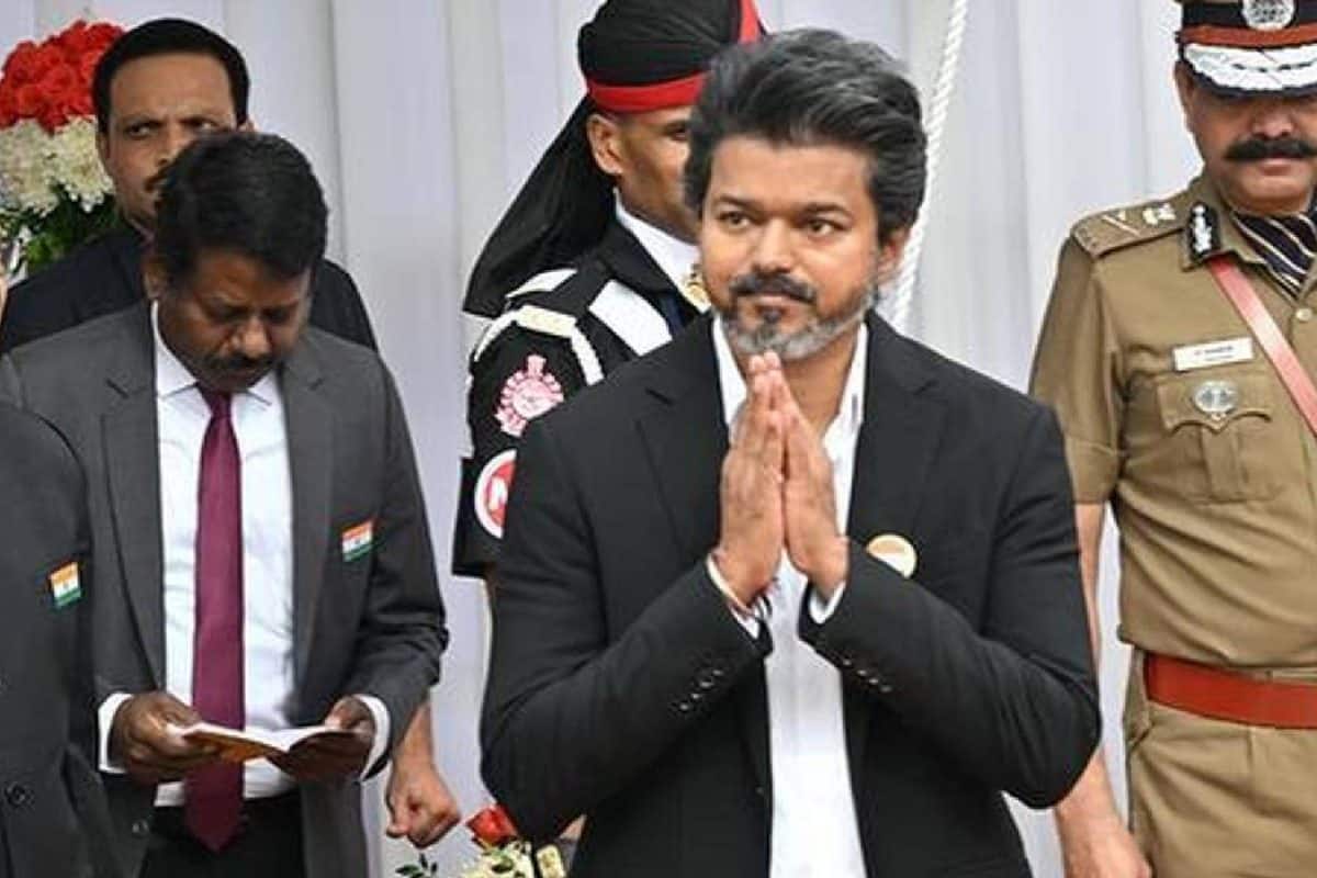 ദേശീയ രാഷ്ട്രീയത്തിലേക്ക് CM വിജയ്? 2029-ലെ പ്രധാനമന്ത്രി പദത്തെക്കുറിച്ചുള്ള ചർച്ചകളിൽ നിറഞ്ഞ് ടിവികെ