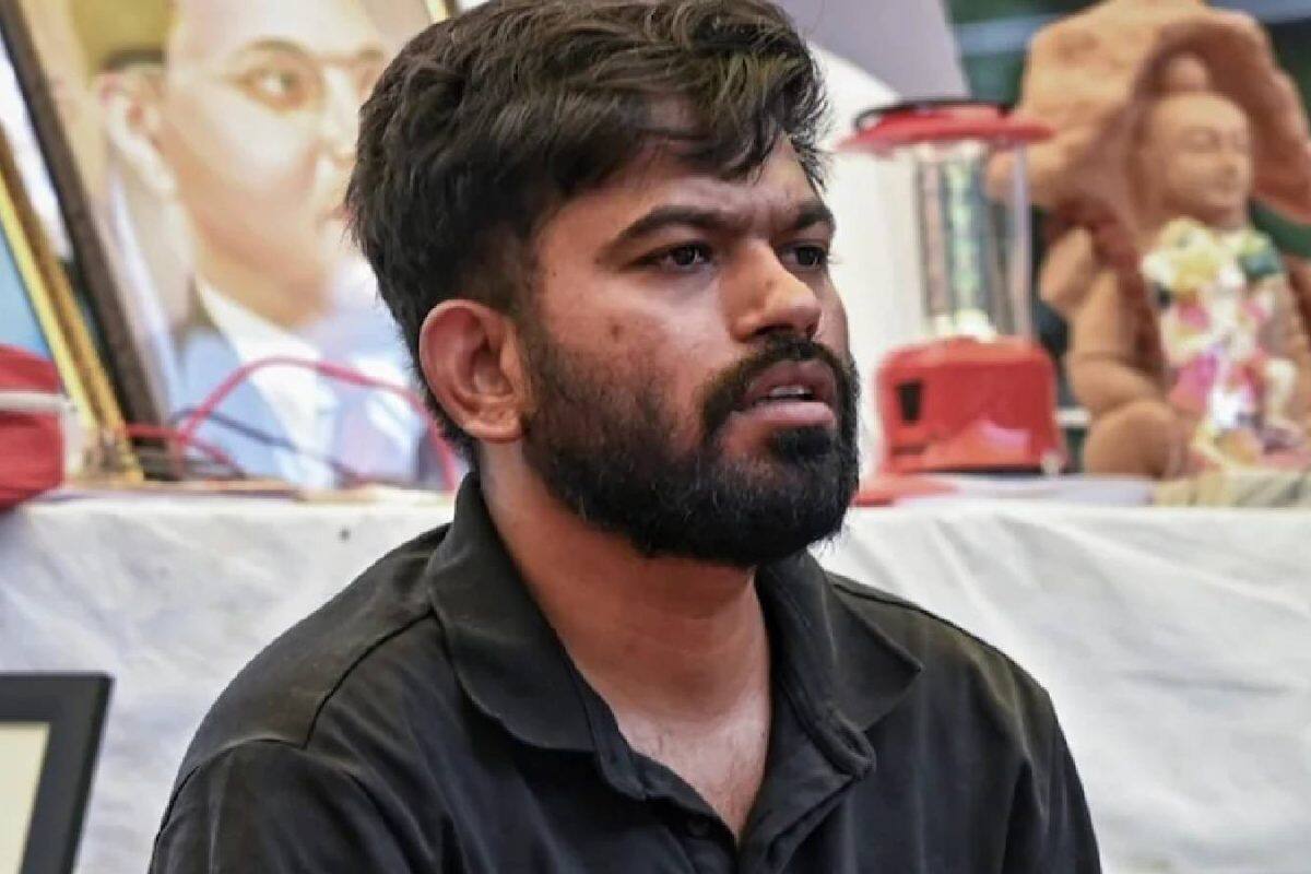 വിദേശ പഠനത്തിനുള്ള പണം എങ്ങനെയാണ് ലഭിച്ചതെന്ന് വിശദീകരിച്ച് അഭിജീത് ദീപ്കെ