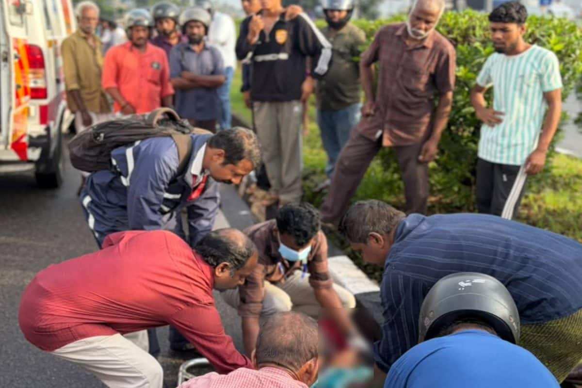 അതിവേഗപാത മുറിച്ചു കടക്കുന്നതിനിടെ ബൈക്ക് ഇടിച്ച് വയോധിക സഹോദരിമാർ മരിച്ചു
