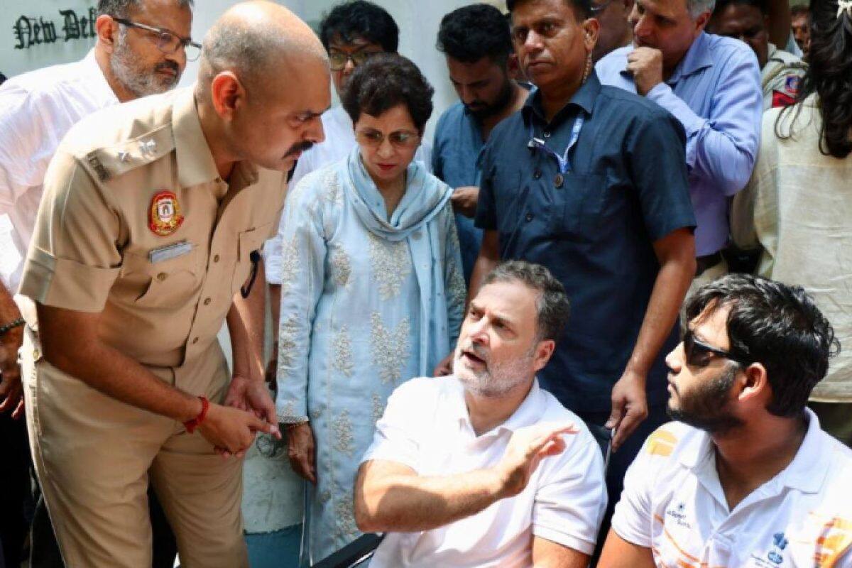 പെല്ലറ്റ് ഗൺ കേസിൽ എഫ്.ഐ.ആർ രജിസ്റ്റർ ചെയ്യും; രാഹുൽ ഗാന്ധിയുടെ ധർണയ്ക്ക് പിന്നാലെ