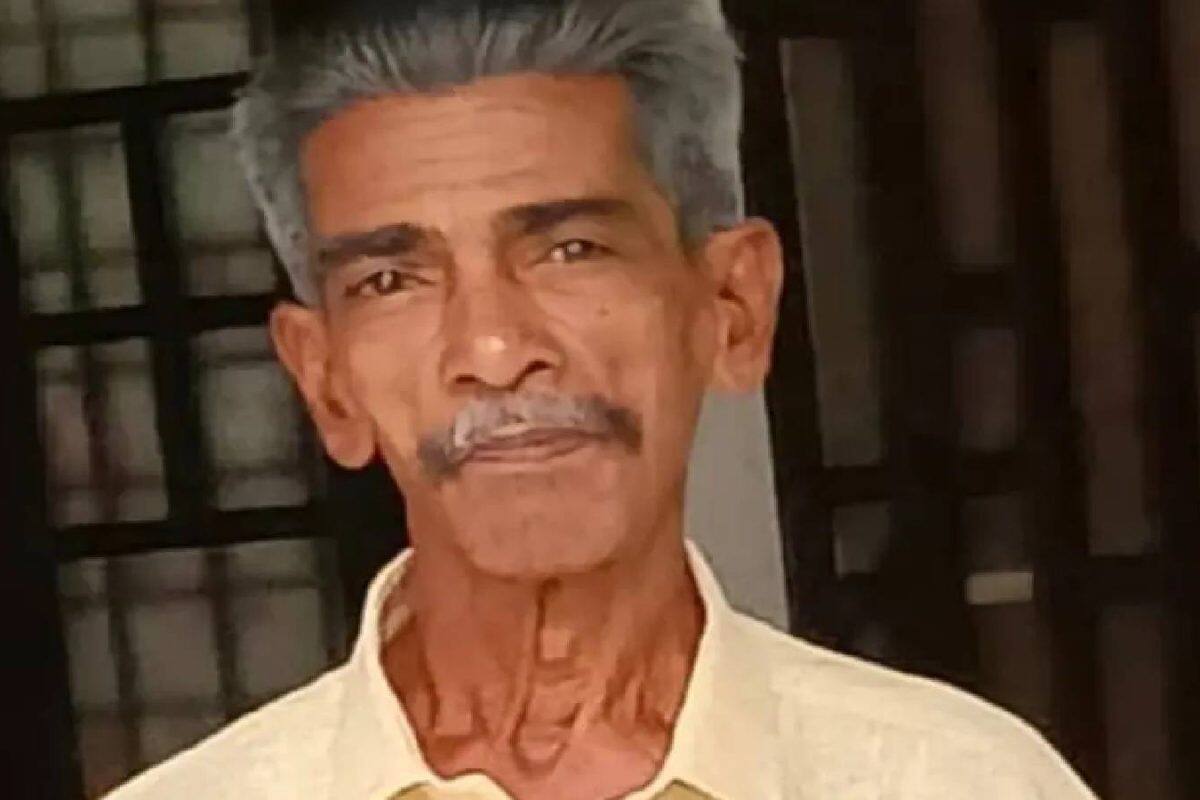 ആലപ്പുഴയിൽ വീടിനുള്ളിൽ കൈകാലുകൾ കൂട്ടിക്കെട്ടി കഴുത്തിൽ കുരുക്കിട്ട നിലയിൽ വയോധികന്റെ മൃതദേഹം
