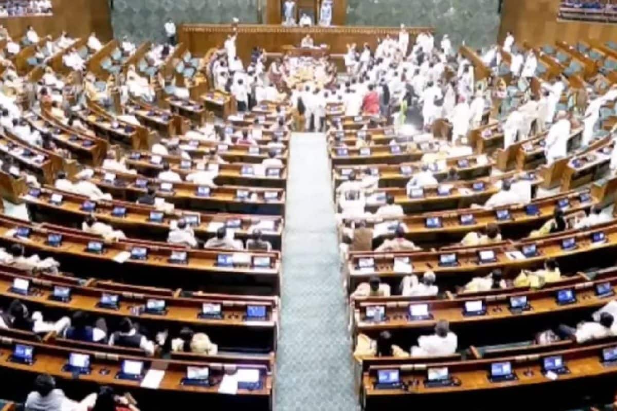 ഇനി നാം ഔദ്യോഗികമായി ‘കേരളം’; ചർച്ച കൂടാതെ ലോക്സഭയുടെ അംഗീകാരം