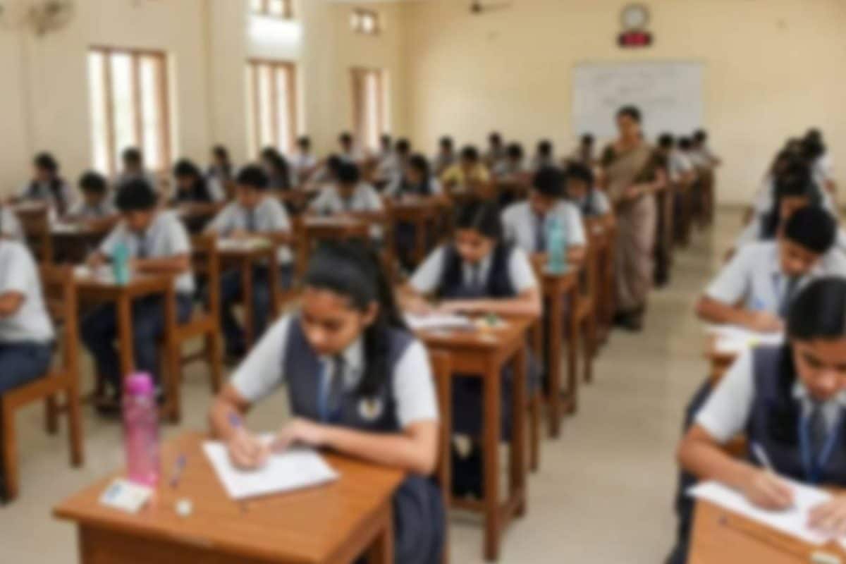 എസ്.എസ്.എൽ.സി. മിനിമം മാർക്ക് നിർബന്ധമാക്കിയ ഉത്തരവ് മരവിപ്പിച്ചു; പഴയ രീതിയിൽ പരീക്ഷകൾ നടന്നേക്കും