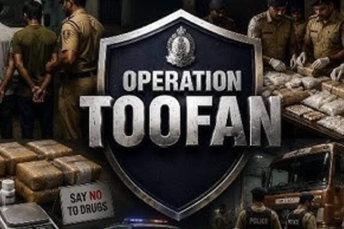 ഏതു തൂഫാൻ വന്നാൽ വീട്ടിനുള്ളിൽ ചോരക്കറ വീഴാതിരിക്കും?