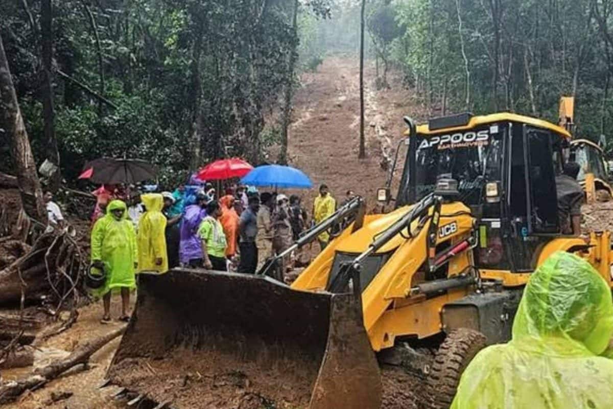 Kerala weather : മഴക്കലിയിൽ മൂന്ന് കുട്ടികൾ ഉൾപ്പെടെ എട്ട് മരണം ; രണ്ട് പേരെ കാണാനില്ല