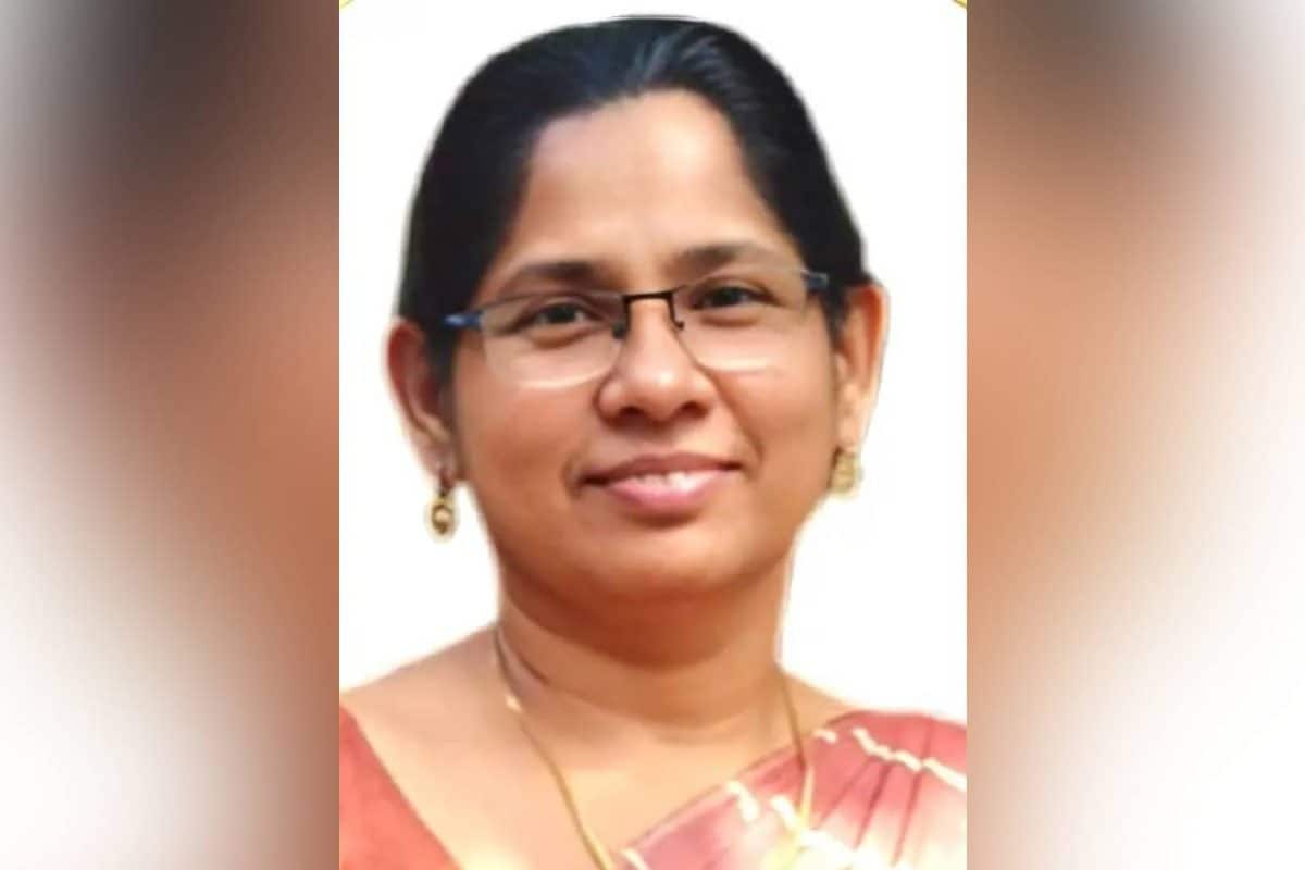 ചപ്പാത്തി മാവ് കുഴയ്ക്കുന്ന യന്ത്രത്തിൽ കൈ കുടുങ്ങി സ്ഥാപന ഉടമയായ വീട്ടമ്മയ്ക്ക് ദാരുണാന്ത്യം