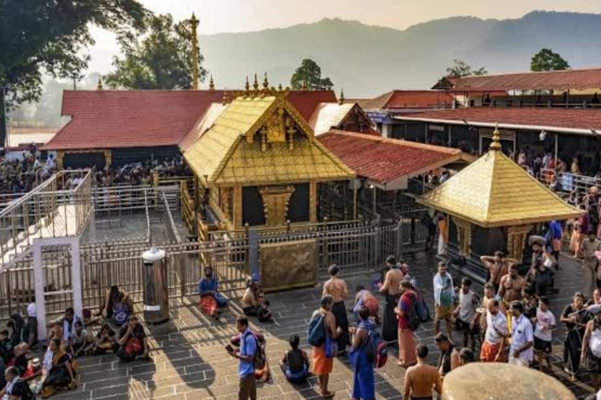 ശബരിമലയിൽ ഭക്തർ സമർപ്പിച്ച 55.72 പവൻ സ്വർണക്കിരീടവും കാണാതായി? സ്ട്രോങ് റൂമിൽ മുക്കുപണ്ടമെന്ന് സൂചന