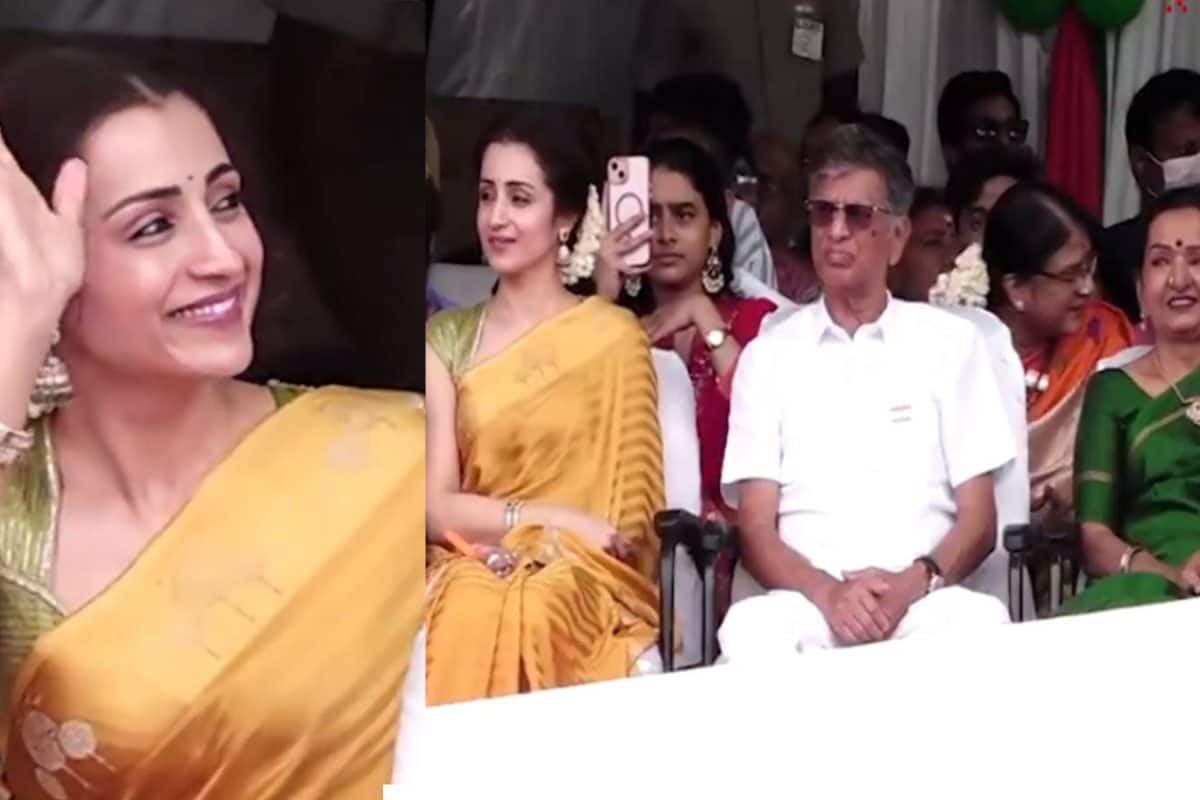 സ്വാതന്ത്ര്യദിനാഘോഷത്തിൽ മുഖ്യമന്ത്രി വിജയ്യുടെ മാതാപിതാക്കൾക്കൊപ്പം മുൻനിരയിൽ തൃഷയും