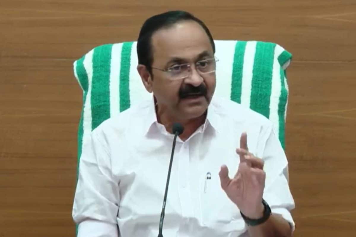 എംഡിഎംഎ കേസിൽ അറസ്റ്റിലായവരെ അറിയാം; തന്റെ സോഷ്യൽ മീഡിയ കോർഡിനേറ്ററല്ലെന്ന് മുഖ്യമന്ത്രി