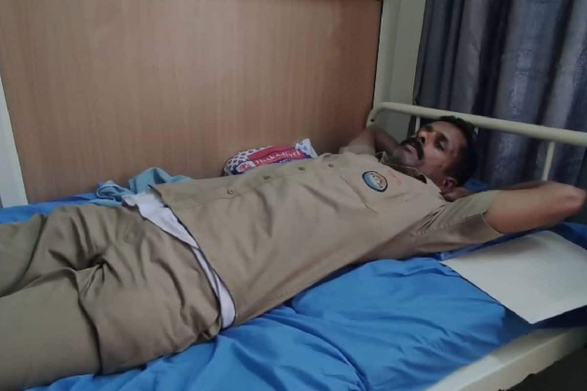 ഡ്യൂട്ടി കഴിഞ്ഞ് വീട്ടിലേക്ക് മടങ്ങുകയായിരുന്ന കെഎസ്ആർടിസി ബസ് ഡ്രൈവറെ മർദിച്ചു