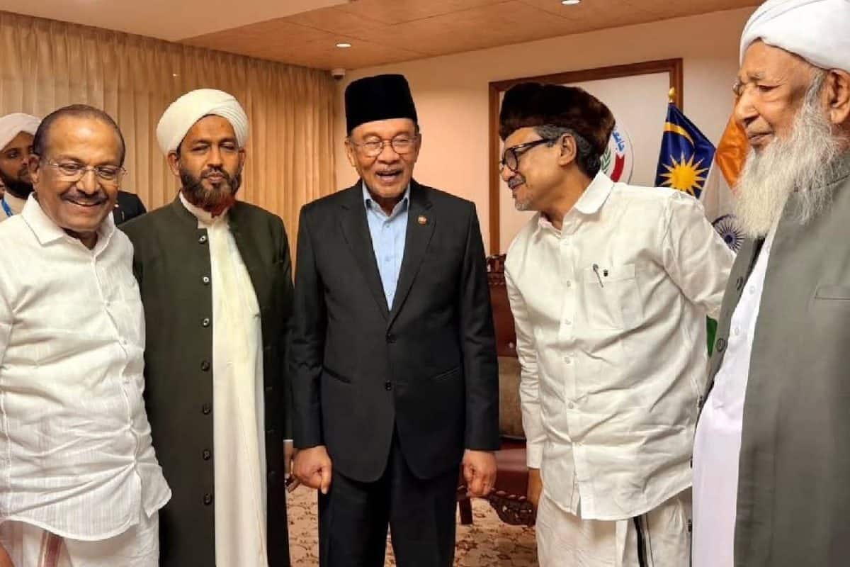 മലേഷ്യൻ പ്രധാനമന്ത്രി അൻവർ ഇബ്രാഹിമിന് കോഴിക്കോട് കാരന്തൂർ മർകസിൽ ഉജ്ജ്വല വരവേൽപ്പ്