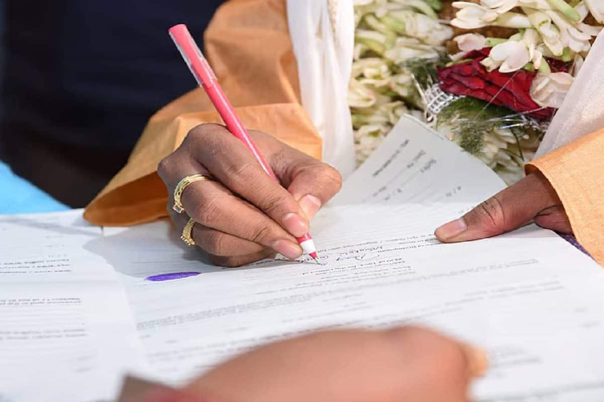 രണ്ടു മതക്കാർ തമ്മിലുള്ള വിവാഹവും മിശ്രവിവാഹമായി പരിഗണിക്കാം; സംവരണ ആനുകൂല്യം ബാധകമെന്ന് കേരള ഹൈക്കോടതി