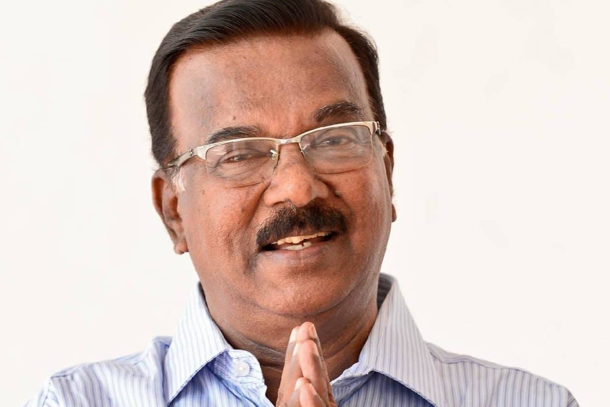 'സതീശനും ശിവസേനയ്ക്കും പുകഴ്ത്തൽ, പിണറായിക്ക് വിമർശനം' സി ദിവാകരന് സിപിഐയുടെ നോട്ടീസ്