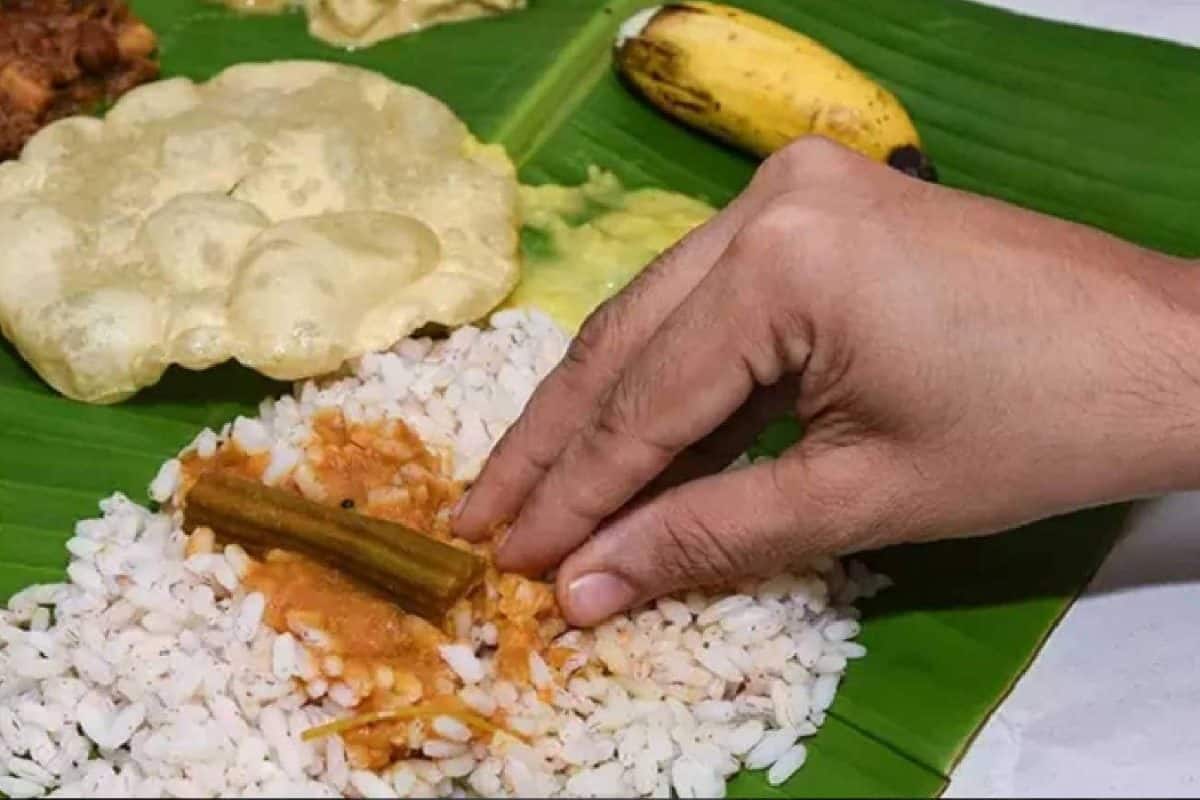തൊടാൻ മടിയാണെങ്കിൽ കഴിക്കേണ്ട:ഇന്ത്യൻ ശീലത്തെ പരിഹസിച്ചവരോട് പ്രധാനമന്ത്രിയുടെ ഉപദേശക സമിതി അംഗം
