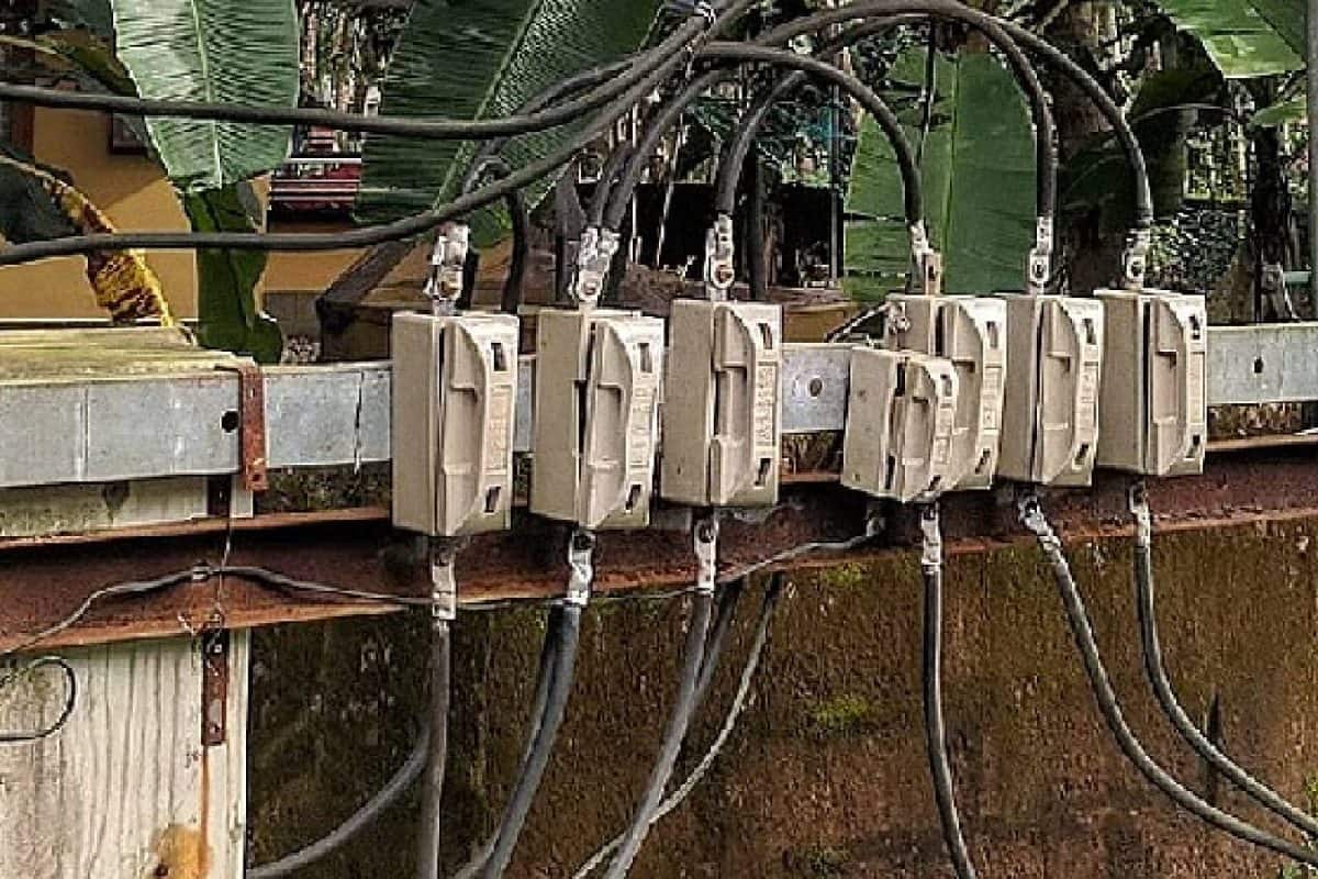 അടൂരിലും അജ്ഞാതർ ഫ്യൂസ് ഊരി മാറ്റി: വൈദ്യുതി തടസ്സപ്പെട്ടത് ഒരു മണിക്കൂർ; കെഎസ്ഇബി പൊലീസിൽ പരാതി നൽകി