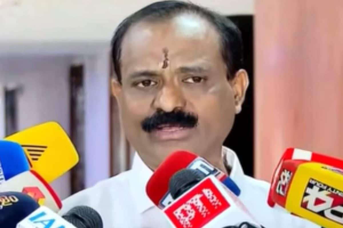 തിരുവനന്തപുരം കോർപ്പറേഷനിലെ കെട്ടിട നികുതി തട്ടിപ്പിൽ മേയർ വിവി രാജേഷ് സിറ്റി പൊലീസ് കമ്മീഷണർക്ക് പരാതി നൽകി