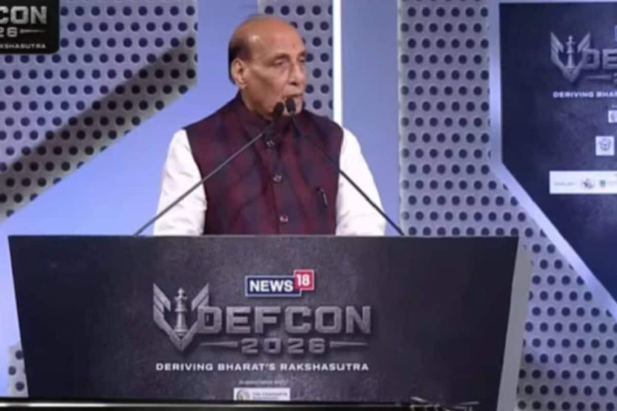 News18 DEFCON 2026 | 'ആണവ ഭീഷണിക്ക് മുന്നിൽ ഇന്ത്യ തലകുനിക്കില്ല'; രാജ്നാഥ് സിംഗ്
