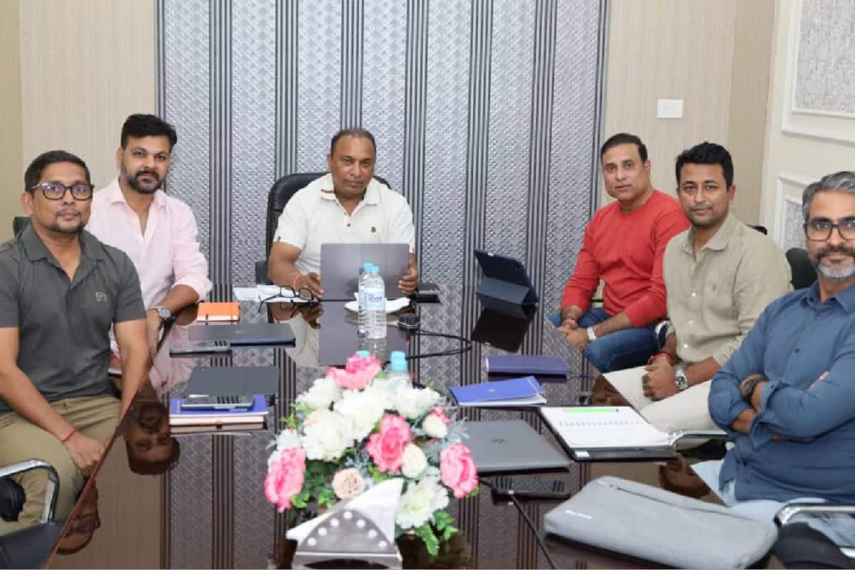 അജിത്ത് അഗാക്കർ ഒഴിഞ്ഞ പോസ്റ്റ് ആർക്കും വേണ്ടേ? BCCI സെലക്ഷൻ പാനൽ വേണ്ടെന്നു വച്ച് രണ്ട് മുൻ ക്രിക്കറ്റ് താരങ്ങൾ