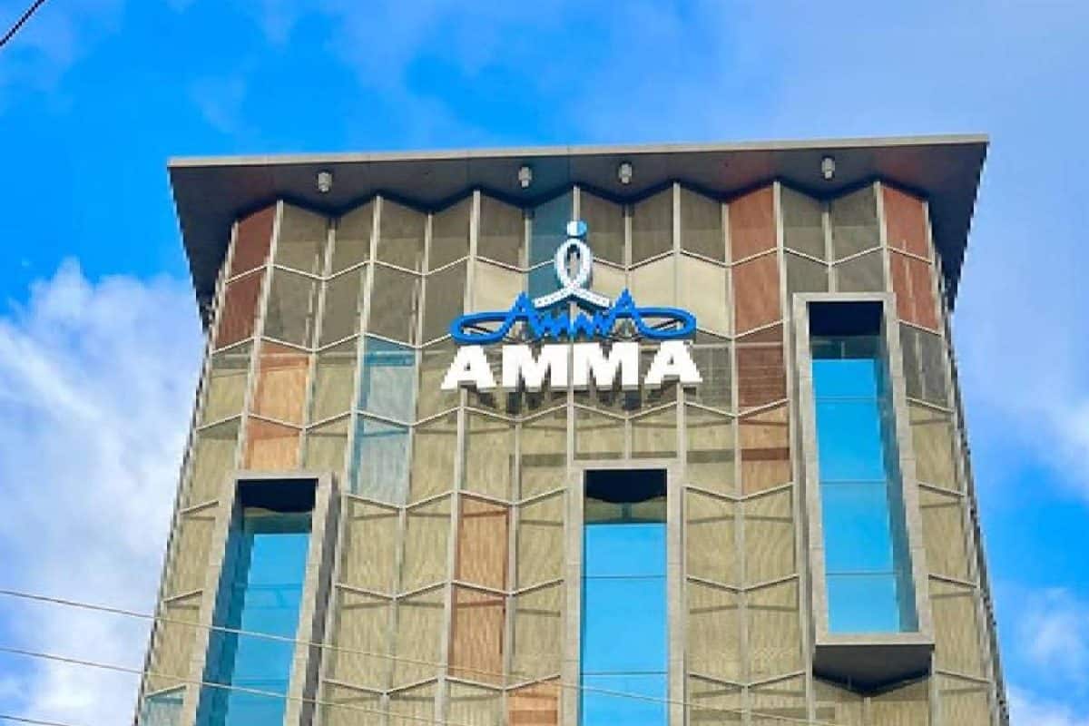 താരസംഘടന അമ്മയിൽ വൻ അഴിച്ചുപണി; പുതിയ ഭാരവാഹികൾ; ജോയ് മാത്യുവിന്റെ രാജി സ്വീകരിച്ചു