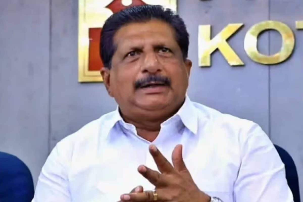 'കേരള കോൺഗ്രസ് ലയനം മുരിങ്ങൂർ ധ്യാനകേന്ദ്രത്തിന്റെ പിന്തുണയിൽ: മന്ത്രി മോൻസ്