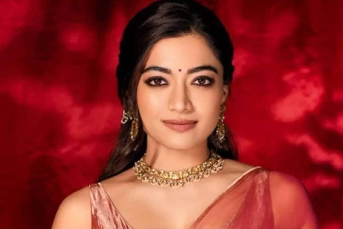400 കുടുംബങ്ങളെ ദത്തെടുത്ത് രശ്മിക മന്ദാന ; ഒരു വർഷത്തേക്ക് പലചരക്ക് സാധനകൾ നൽകുമെന്ന് പ്രഖ്യാപനം