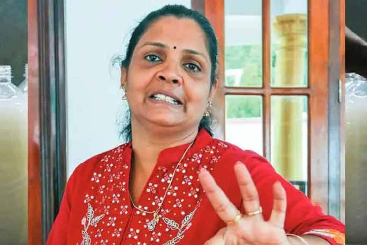 സോഫിക്ക് കള്ളുഷാപ്പിൽ ജോലി ചെയ്യാം; നിയമപോരാട്ടം നടത്തിയ വനിത ജോലിയിൽ പ്രവേശിക്കും