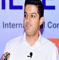 Mayank Kapoor 