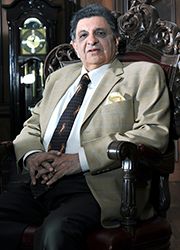 Cyrus Poonawalla