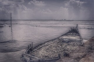RiverBanks of Ganga/Ganga Ghat at Munger Bihar. Copyright (c) 2017 Amit Kumar Photography/Shutterstock.