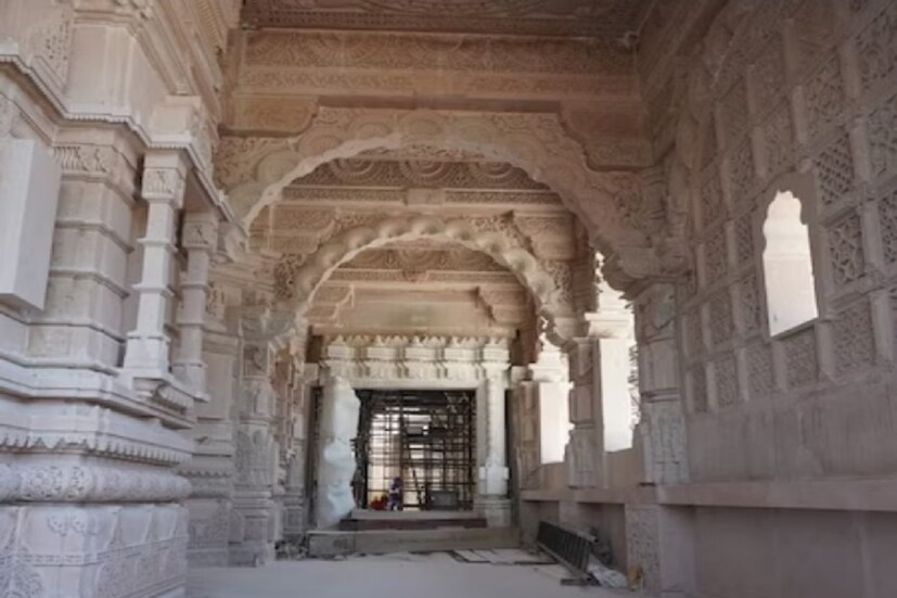 दगडापासून तयार करण्यात येणाऱ्या या शिल्पाच्या माध्यमातून रामायणातील महत्त्वाचे प्रसंग दाखवण्यात येणार आहे. या शिल्पांसाठीचे चित्र प्रमोद कांबळे यांनी रेखाटले असून शिल्पाचे थ्रीडी मॉडेलही त्यांनी घडवण्यास सुरुवात केली आहे.