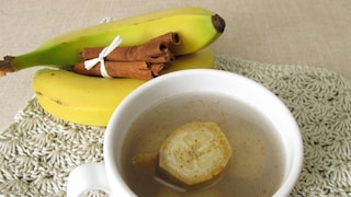 तुम्हाला तात्काळ ऊर्जा हवी असल्यास केळी हे परिपूर्ण अन्न आहे. तुम्हाला तात्काळ ऊर्जा हवी असल्यास केळी हे परिपूर्ण अन्न आहे.