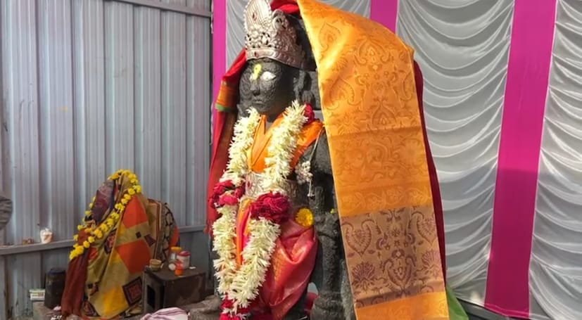 गोदावरी तटावर हे हेमाडपंथी मंदिर असून या मंदिराचे बांधकाम सुमारे 1500 वर्षांपूर्वी झाल्याचा शिलालेख येथे आहे. या मंदिराचा कळस व बांधणी ही केदारनाथ मंदिर (उत्तराखंड) पध्दतीची आहे.