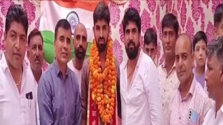 जगातल्या एका मोठ्या विद्यापीठाकडून पीएचडीसाठी त्याची निवड झाली आहे.