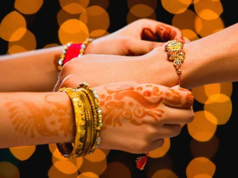 भद्र काळात अशुभ काळ मानला जातो. रावणाची बहीण शुर्पनखा हिने भद्रा चालू असताना भाऊ रावणाला राखी बांधली. त्यामुळे त्यांच्या कुळाचा नाश झाला. म्हणून हा काळ भद्र मानला जातो. भद्रा ही सूर्याची कन्या आणि शनि देवाची बहीण भद्र असल्याने तिला अशूभ मानतात, असे पेठकर गुरूजींनी सांगितले.