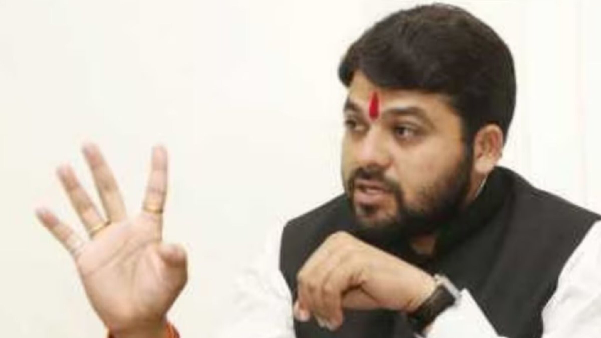 'स्वाभिमानी'मध्ये राहुनच शेतकऱ्यांची सेवा करणार; अखेर तुपकरांची भूमिका समोर!