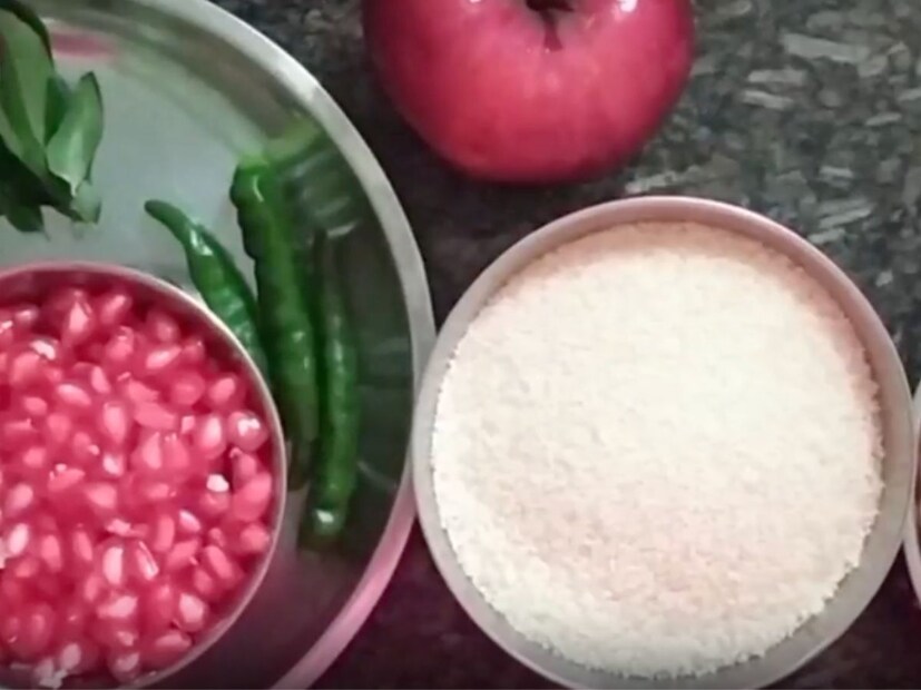 भगरीचे आप्पे बनवण्यासाठी साहित्य : घरी उपलब्ध असलेल्या साहित्यातून अगदी पंधरा मिनिटात आप्पे तयार होतात. त्यासाठी आपल्याला भगर, शेंगदाणे, हिरव्या मिरच्या, जिरे, कढीपत्ता, तेल, डाळिंब, सफरचंद हे साहित्य लागणार आहे.