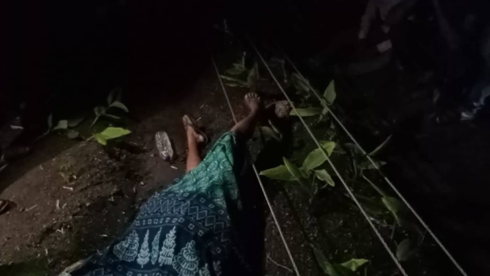 शेतकरी महिलेचा शॉक लागून मृत्यू, 10 तासानंतरही... महावितरणची माणुसकीही मेली?