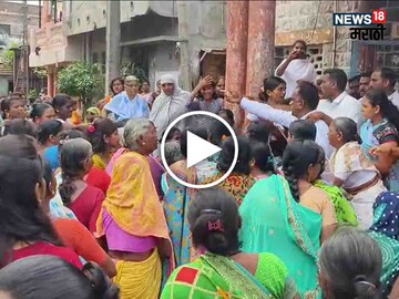 दारुबंदीवरुन महिलांमध्ये जुंपली दारुबंदीवरुन महिलांमध्ये जुंपली