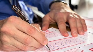 व्यक्तीने जिंकली लॉटरी  (फोटो प्रतिकात्मक)